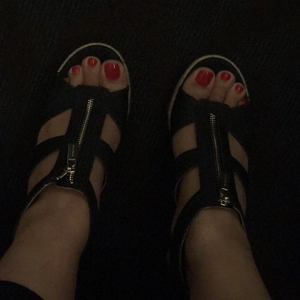 Brand new Michael Kors shoes - Picture 6 of 7